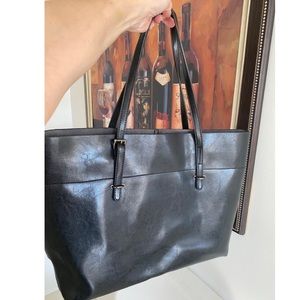 FINAL SALE! Black genuine leather hand bag